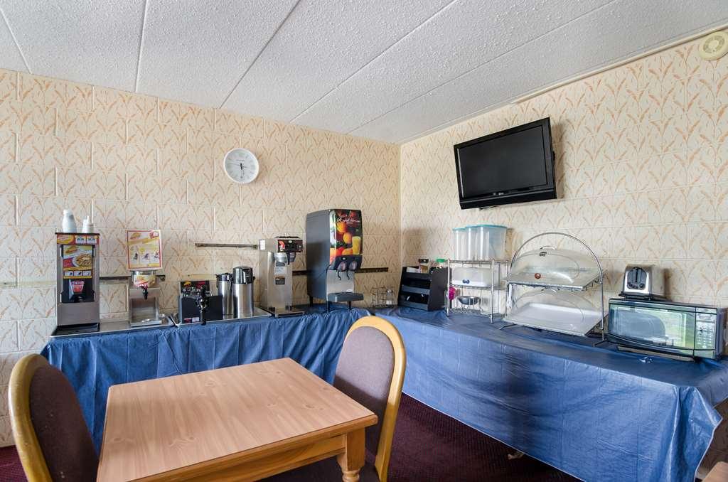 Americas Best Value Inn Уайтевилл Ресторан фото