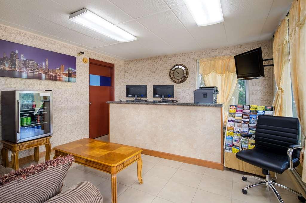 Americas Best Value Inn Уайтевилл Интерьер фото